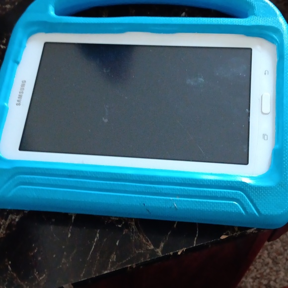 Ipad - Picture 3 of 4